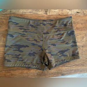 Size medium IAB CAMO shorts- great condition